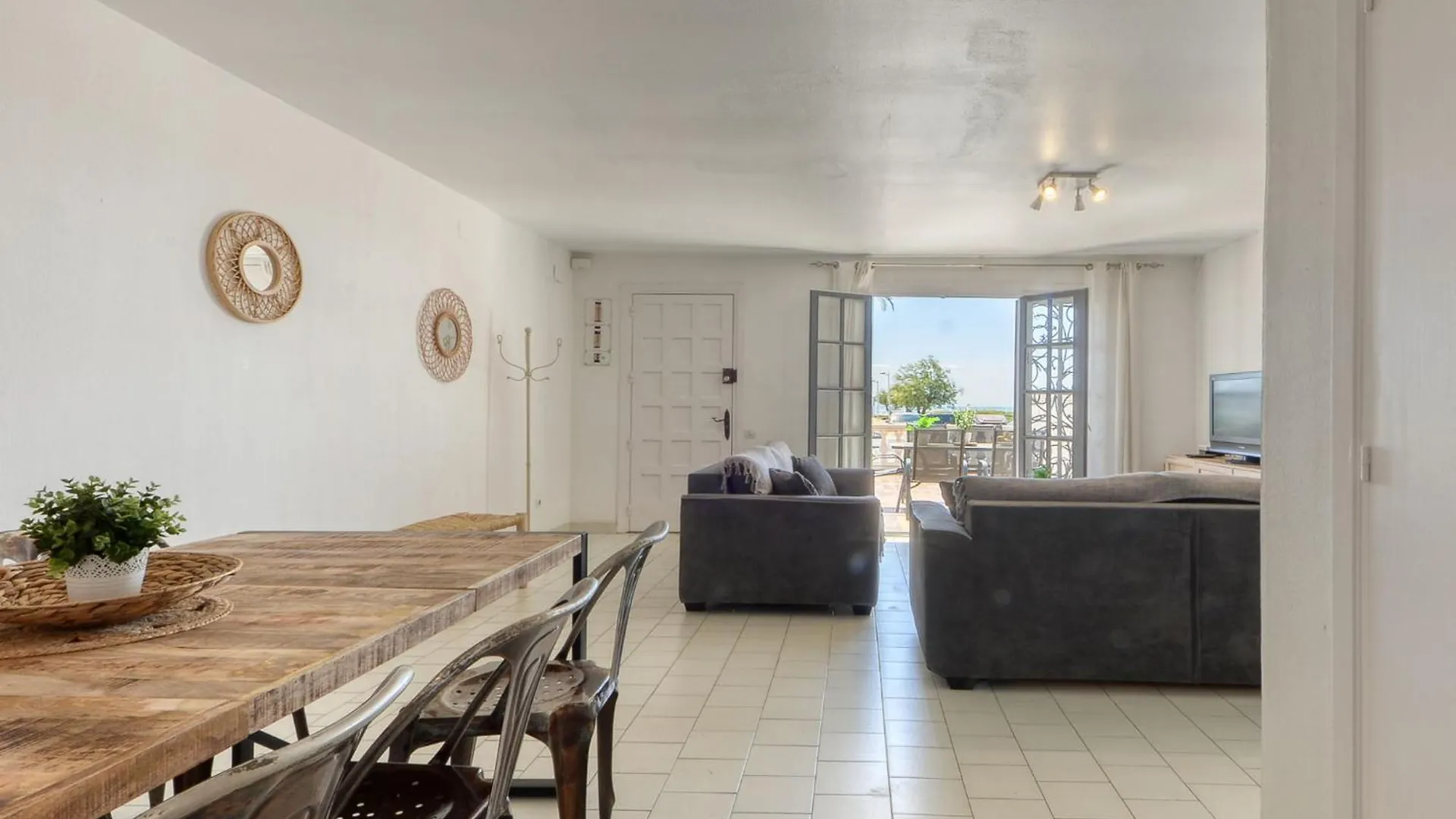 Holiday Home Salins I By Interhome Empuriabrava